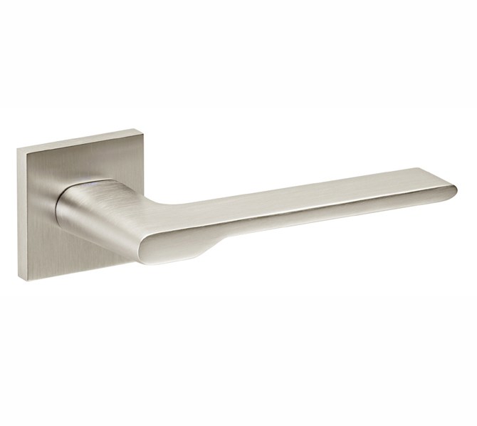 manilla-de-laton-special-con-acabado-inox-tech-y-negro-mate-1